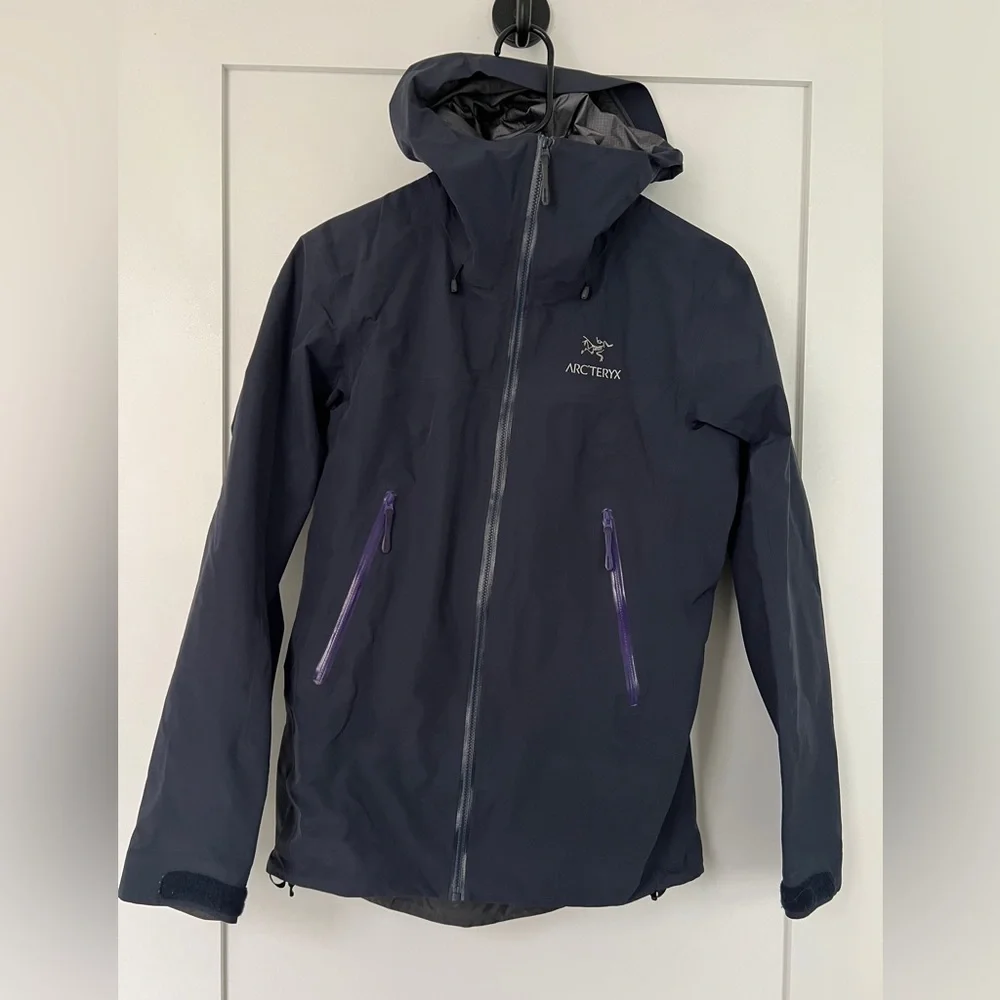 Arc'teryx Beta LT - Picture 2 of 8